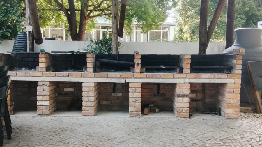 Commercial Property for Sale in Oudorp North West